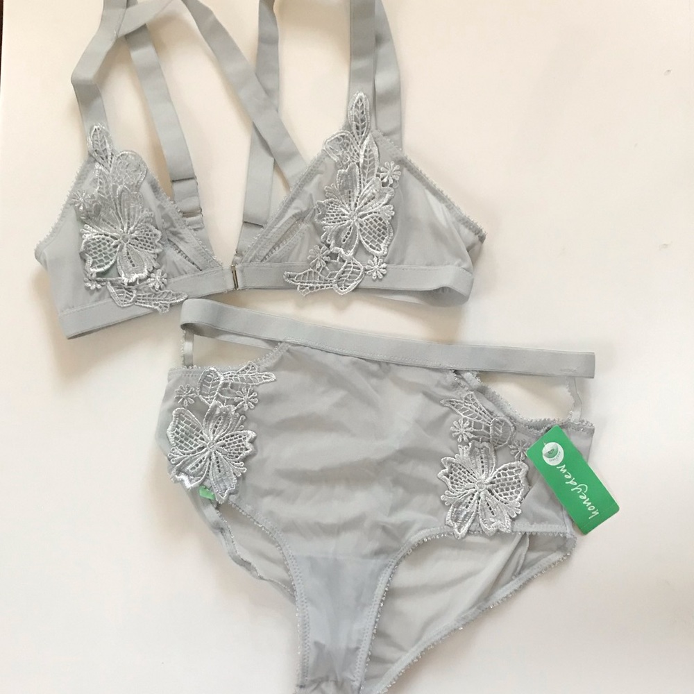 Erica Mesh & Appliqué bralette panty set